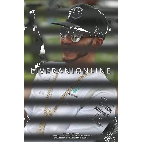 Lewis Hamilton (GBR) Mercedes AMG F1. 17.03.2016. Formula 1 World Championship, Rd 1, Australian Grand Prix, Albert Park, Melbourne, Australia, Preparation Day. / AGENZIA ALDO LIVERANI SAS - ITALY ONLY EDITORIAL USE ONLY