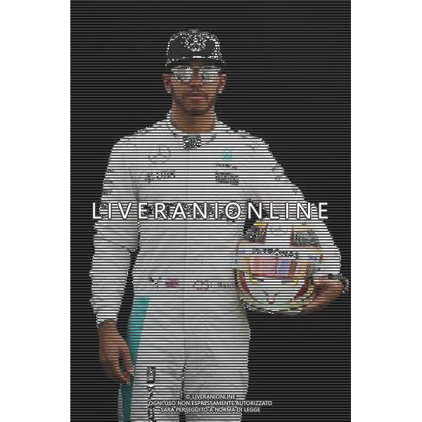 Lewis Hamilton (GBR) Mercedes AMG F1. 17.03.2016. Formula 1 World Championship, Rd 1, Australian Grand Prix, Albert Park, Melbourne, Australia, Preparation Day. / AGENZIA ALDO LIVERANI SAS - ITALY ONLY EDITORIAL USE ONLY