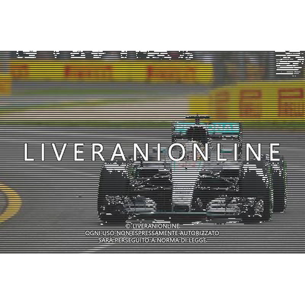 Lewis Hamilton (GBR) Mercedes AMG F1 W07 Hybrid. 18.03.2016. Formula 1 World Championship, Rd 1, Australian Grand Prix, Albert Park, Melbourne, Australia, Practice Day. - www.xpbimages.com, EMail: requests@xpbimages.com - copy of publication required for printed pictures. Every used picture is fee-liable. © Copyright: Photo4 / XPB Images /Agenzia Aldo Liverani s.a.s./ONLY ITALY-EDITORIAL USE ONLY