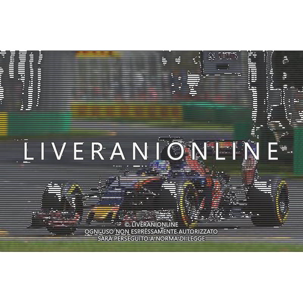 Max Verstappen (NLD) Scuderia Toro Rosso STR11. 18.03.2016. Formula 1 World Championship, Rd 1, Australian Grand Prix, Albert Park, Melbourne, Australia, Practice Day. - www.xpbimages.com, EMail: requests@xpbimages.com - copy of publication required for printed pictures. Every used picture is fee-liable. © Copyright: Photo4 / XPB Images /Agenzia Aldo Liverani s.a.s./ONLY ITALY-EDITORIAL USE ONLY