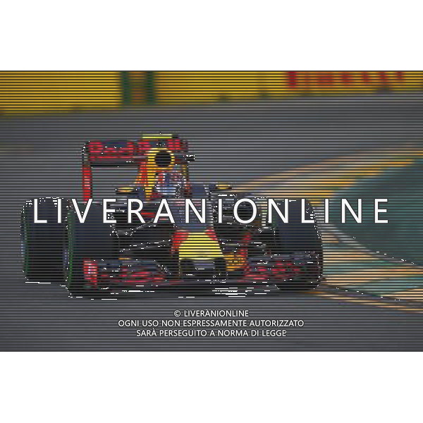 Daniil Kvyat (RUS) Red Bull Racing RB12. 18.03.2016. Formula 1 World Championship, Rd 1, Australian Grand Prix, Albert Park, Melbourne, Australia, Practice Day. - www.xpbimages.com, EMail: requests@xpbimages.com - copy of publication required for printed pictures. Every used picture is fee-liable. © Copyright: Moore / XPB Images /Agenzia Aldo Liverani s.a.s./ONLY ITALY-EDITORIAL USE ONLY