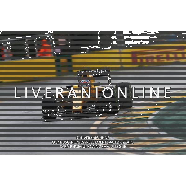 Jolyon Palmer (GBR) Renault Sport F1 Team RS16. 18.03.2016. Formula 1 World Championship, Rd 1, Australian Grand Prix, Albert Park, Melbourne, Australia, Practice Day. - www.xpbimages.com, EMail: requests@xpbimages.com - copy of publication required for printed pictures. Every used picture is fee-liable. © Copyright: Moore / XPB Images /Agenzia Aldo Liverani s.a.s./ONLY ITALY-EDITORIAL USE ONLY