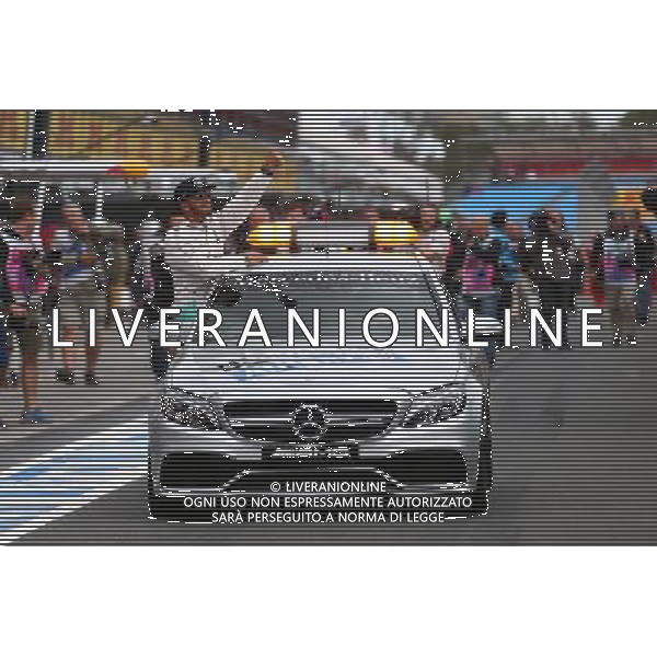 Pole for Lewis Hamilton (GBR) Mercedes Petronas AMG F1. 19.03.2016. Formula 1 World Championship, Rd 1, Australian Grand Prix, Albert Park, Melbourne, Australia, Qualifying Day. - www.xpbimages.com, EMail: requests@xpbimages.com - copy of publication required for printed pictures. Every used picture is fee-liable. © Copyright: Batchelor / XPB Images /Agenzia Aldo Liverani s.a.s./ONLY ITALY-EDITORIAL USE ONLY