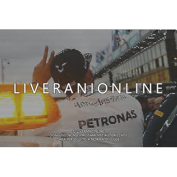 Lewis Hamilton (GBR) Mercedes AMG F1 celebrates his pole position in parc ferme. 19.03.2016. Formula 1 World Championship, Rd 1, Australian Grand Prix, Albert Park, Melbourne, Australia, Qualifying Day. - www.xpbimages.com, EMail: requests@xpbimages.com - copy of publication required for printed pictures. Every used picture is fee-liable. © Copyright: Photo4 / XPB Images /Agenzia Aldo Liverani s.a.s./ONLY ITALY-EDITORIAL USE ONLY