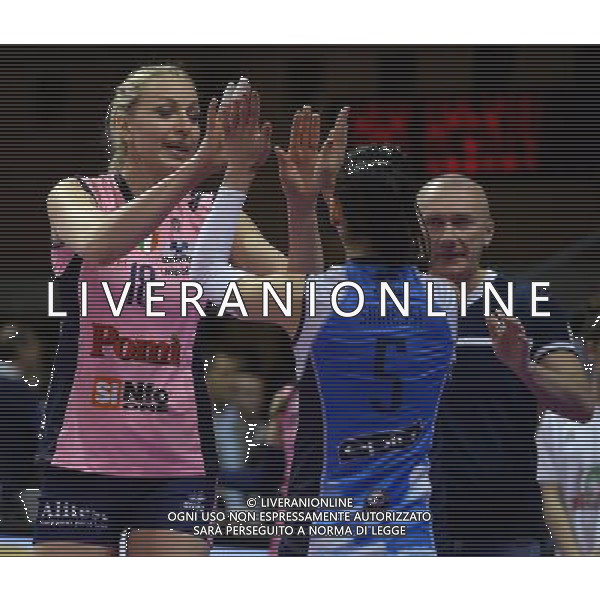 Lega Pallavolo Serie A Femminile-Finali Coppa Italia 2016-Semifinale Ravenna - 19.03.2016 Pomi\' Casalmaggiore-Foppapedretti Bergamo Nella Foto:Tereza Rossi Matuszkova-Imma Sirressi /Ph.Vitez-Ag. Aldo Liverani