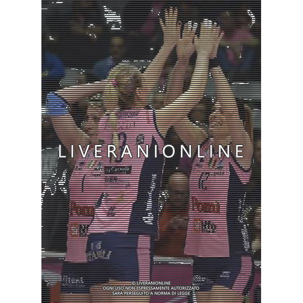 Lega Pallavolo Serie A Femminile-Finali Coppa Italia 2016-Semifinale Ravenna - 19.03.2016 Pomi\' Casalmaggiore-Foppapedretti Bergamo Nella Foto:Francesca Piccinini-Tereza Rossi Matuszkova /Ph.Vitez-Ag. Aldo Liverani