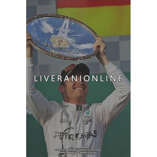 Race winner Nico Rosberg (GER) Mercedes AMG F1 celebrates on the podium. 20.03.2016. Formula 1 World Championship, Rd 1, Australian Grand Prix, Albert Park, Melbourne, Australia, Race Day. / AGENZIA ALDO LIVERANI SAS - ITALY ONLY EDITORIAL USE ONLY