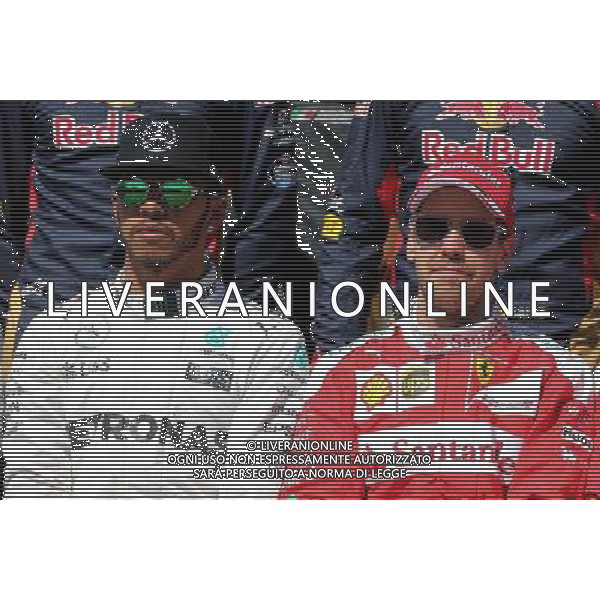 Lewis Hamilton (GBR), Mercedes AMG F1 Team and Sebastian Vettel (GER), Scuderia Ferrari 20.03.2016. Formula 1 World Championship, Rd 1, Australian Grand Prix, Albert Park, Melbourne, Australia, Race Day. / AGENZIA ALDO LIVERANI SAS - ITALY ONLY EDITORIAL USE ONLY