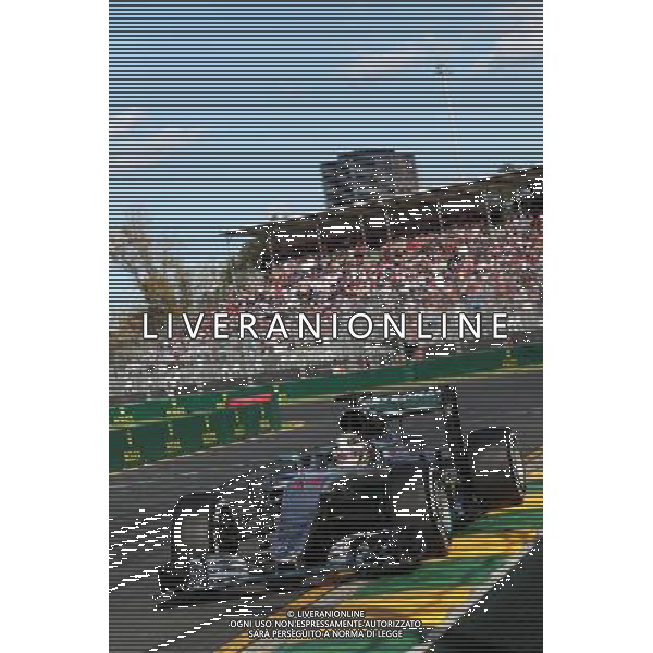 Lewis Hamilton (GBR) Mercedes AMG F1 W07 Hybrid. 20.03.2016. Formula 1 World Championship, Rd 1, Australian Grand Prix, Albert Park, Melbourne, Australia, Race Day. / AGENZIA ALDO LIVERANI SAS - ITALY ONLY EDITORIAL USE ONLY