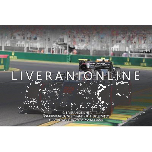 Jenson Button (GBR) McLaren MP4-31. 20.03.2016. Formula 1 World Championship, Rd 1, Australian Grand Prix, Albert Park, Melbourne, Australia, Race Day. / AGENZIA ALDO LIVERANI SAS - ITALY ONLY EDITORIAL USE ONLY