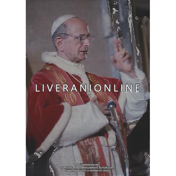 Giovanni Battista Montini, Sua Santita\' Papa Paolo VI ( 262mo vescovo di Roma e papa della Chiesa Cattolica, primate d\'Italia e 4Âº sovrano dello Stato della Citta\' del Vaticano a partire dal 21 giugno 1963 fino alla sua morte avvenuta il 6 agosto 1978 ) - Retrospettiva Â©ARCHIVIO / AGENZIA ALDO LIVERANI SAS - ITALY ONLY EDITORIAL USE ONLY