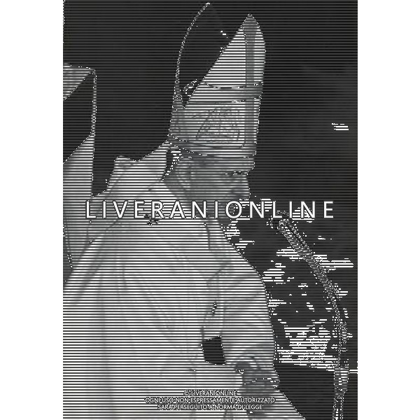 Giovanni Battista Montini, Sua Santita\' Papa Paolo VI ( 262mo vescovo di Roma e papa della Chiesa Cattolica, primate d\'Italia e 4Âº sovrano dello Stato della Citta\' del Vaticano a partire dal 21 giugno 1963 fino alla sua morte avvenuta il 6 agosto 1978 ) - Retrospettiva Â©ARCHIVIO / AGENZIA ALDO LIVERANI SAS - ITALY ONLY EDITORIAL USE ONLY