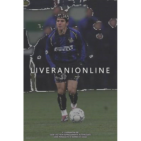 milano 06/12/01 coppa uefa inter - ipswich nella foto emre belozoglu foto aldo liverani