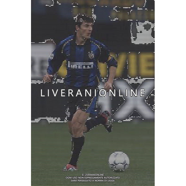 milano 06/12/01 coppa uefa inter - ipswich nella foto zanetti javier foto aldo liverani