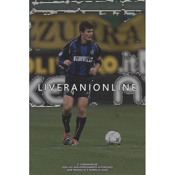 milano 06/12/01 coppa uefa inter - ipswich nella foto zanetti javier foto aldo liverani