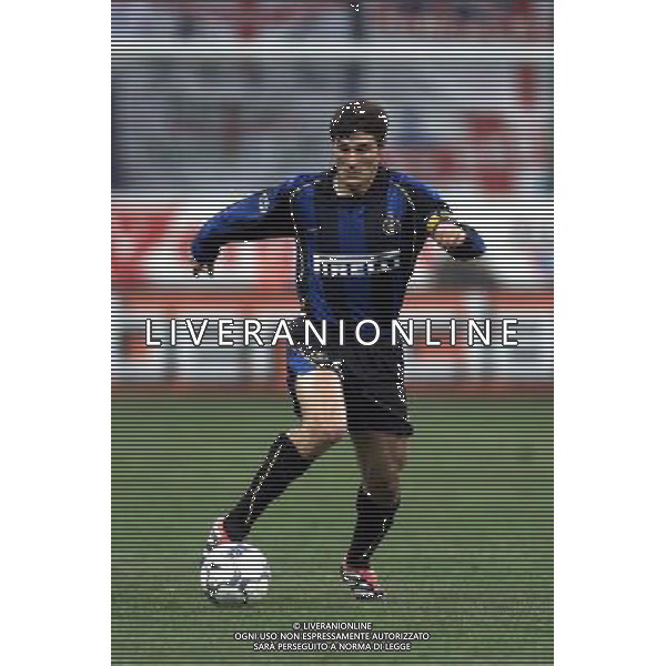 milano 06/12/01 coppa uefa inter - ipswich nella foto zanetti javier foto aldo liverani