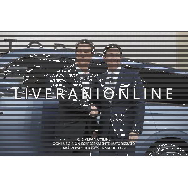 Matthew McConaughey und Mark Fields auf der 116. New York International Auto Show im Javits Convention Center. New York, 23.03.2016 NOWY JORK TARGI MOTORYZACYJNE W NOWYM JORKU FOT. FUTURE IMAGE/NEWSPIX.PL POLAND, UK AND GERMANY OUT !!! --- Newspix.pl/ Agenzia Aldo Liverani Sas - ITALY ONLY EDITORIAL USE ONLY