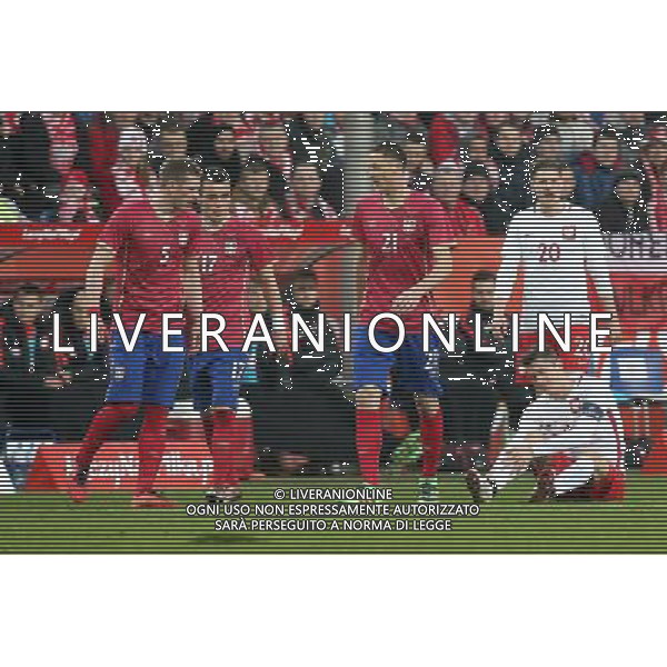 23.03.2016 POZNAN, UL BULGARSKA PILKA NOZNA (FOOTBALL) , MECZ TOWARZYSKI REPREZENTACJI NARODOWYCH (INTERNATIONAL FRIENDLY GAME) MECZ POLSKA - SERBIA (GAME POLAND - SERBIA) NZ OD LEWEJ SLOBODAN RAJKOVIC ,FILIP KOSTIC , NEMENJA MATIC , LUKASZ PISZCZEK SIEDZI ROBERT LEWANDOWSKI FAUL BOL URAZ BUTALNA GRA FOTO JAKUB PIASECKI / CYFRASPORT / NEWSPIX.PL --- Newspix.pl/ AGENZIA ALDO LIVERANI SAS - ITALY ONLY EDITORIAL USE ONLY - POLONIA - SERBIA PARTITA AMICHEVOLE INTERNAZIONALE A POZNAN 23/03/2016