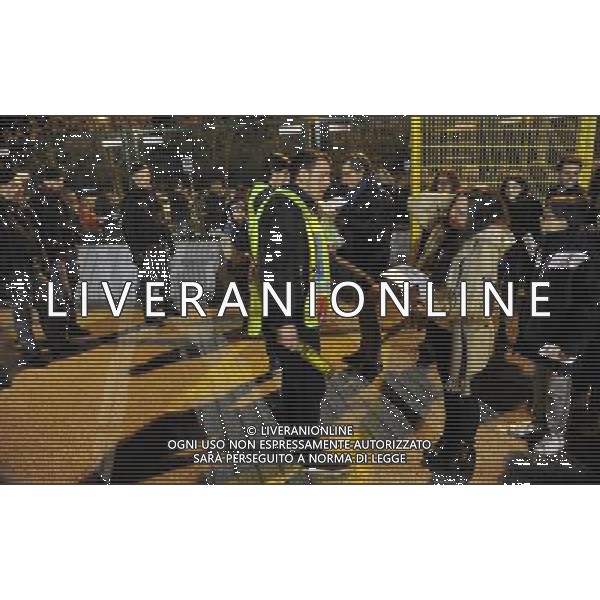 Amichevole Udine - 24.03.2016 Italia-Spagna Nella Foto: La coda di tifosi che si e\' formata per i controlli delle borse e zaini da parte degli steward e polizia con il metaldetector /Ph.Vitez-Ag. Aldo Liverani