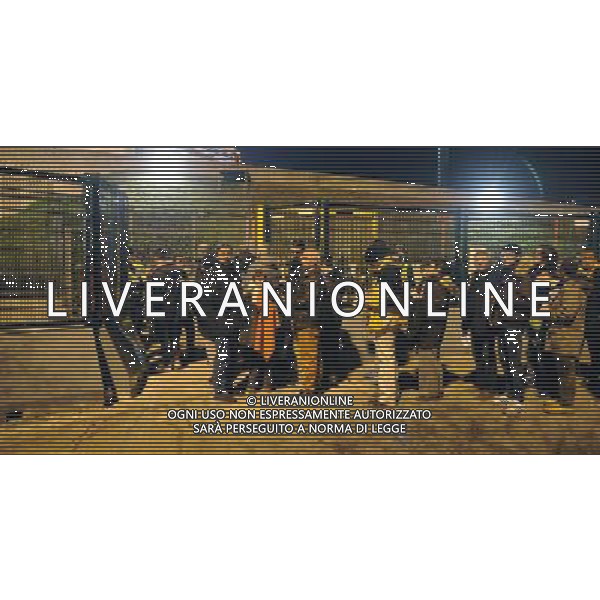 Amichevole Udine - 24.03.2016 Italia-Spagna Nella Foto: La coda di tifosi che si e\' formata per i controlli delle borse e zaini da parte degli steward e polizia con il metaldetector /Ph.Vitez-Ag. Aldo Liverani