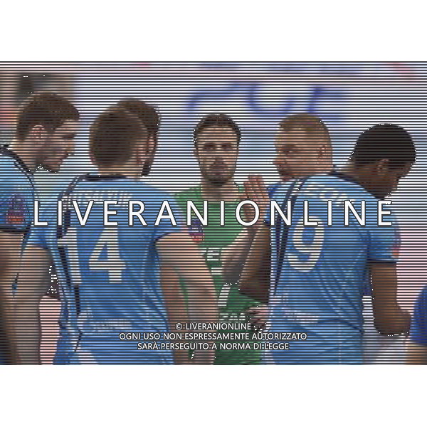 2016.03.24 Lodz Atlas Arena Siatkowka mezczyzn Liga Mistrzow 2016 PGE Skra Belchatow - Zenit Kazan N/z Wladimir Alekno Wilfredo LEON VENERO Foto Lukasz Laskowski / PressFocus/NEWSPIX.PL 2016.03.24 Lodz Men volleyball 2016 CEV DenizBank Volleyball Champions League PGE Skra Belchatow - Zenit Kazan Wladimir Alekno Wilfredo LEON VENERO Credit: Lukasz Laskowski / PressFocus --- Newspix.pl AG ALDO LIVERANI SAS ONLY ITALY *** Local Caption *** www.newspix.pl mail us: info@newspix.pl call us: 0048 022 23 22 222 --- Polish Picture Agency by Ringier Axel Springer Poland