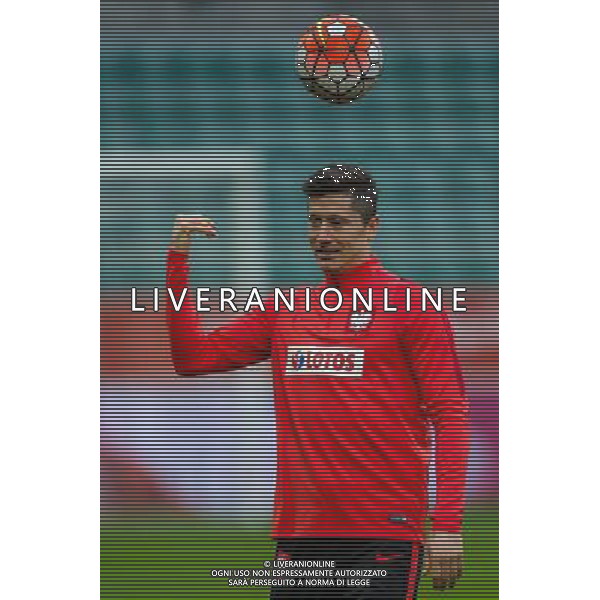 Polska Wroclaw 25.03.2016 Pilka nozna trening reprezentacji Polski przed jutrzejszym towarzyskim meczem Polska - Finlandia Nz Robert Lewandowski Fot. Sebastian Borowski / Newspix.pl Football Polish national team training tomorrows friendly match Poland - Finland /Agenzia Aldo Liverani s.a.s./ONLY ITALY-EDITORIAL USE ONLY