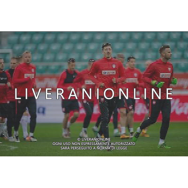 Polska Wroclaw 25.03.2016 Pilka nozna trening reprezentacji Polski przed jutrzejszym towarzyskim meczem Polska - Finlandia Nz Robert Lewandowski Fot. Sebastian Borowski / Newspix.pl Football Polish national team training tomorrows friendly match Poland - Finland /Agenzia Aldo Liverani s.a.s./ONLY ITALY-EDITORIAL USE ONLY