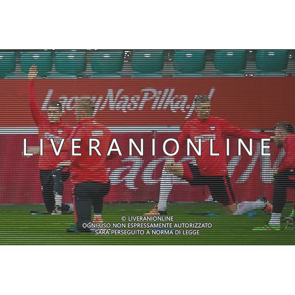 Polska Wroclaw 25.03.2016 Pilka nozna trening reprezentacji Polski przed jutrzejszym towarzyskim meczem Polska - Finlandia Nz Piotr Zielinski Bartosz Salamon Fot. Sebastian Borowski / Newspix.pl Football Polish national team training tomorrows friendly match Poland - Finland /Agenzia Aldo Liverani s.a.s./ONLY ITALY-EDITORIAL USE ONLY