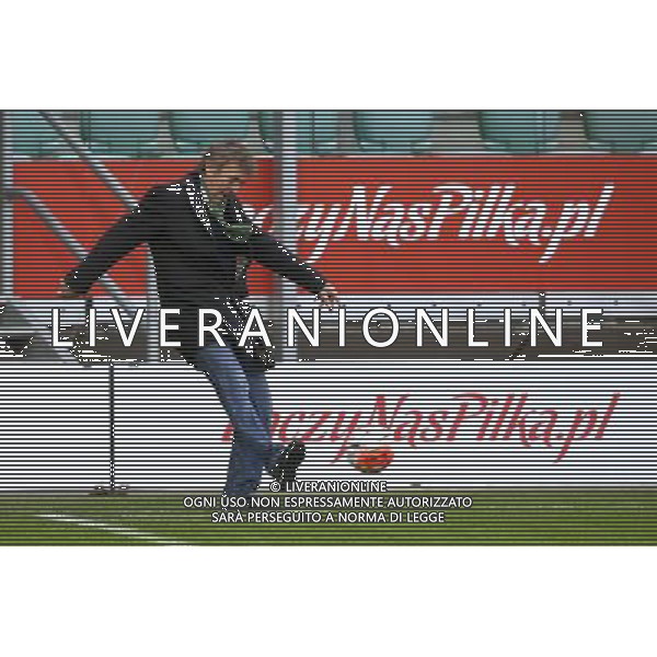 25.03.2016 WROCLAW PILKA NOZNA (FOOTBALL) , KONFERENCJA PRASOWA ITRENING REPREZENTACJI POLSKI PRZED MECZEM TOWARZYSKIM Z FINLANDIA (POLISH NATIONAL FOOTBALL TEAM PRACTISE BEFORE FRIENDLY GAME WITH FINLAND) NZ ZBIGNIEW BONIEK PREZES PZPN KOPIE PILKA FOTO JAKUB PIASECKI / CYFRASPORT/NEWSPIX.PL --- Newspix.pl /Agenzia Aldo Liverani s.a.s./ONLY ITALY-EDITORIAL USE ONLY