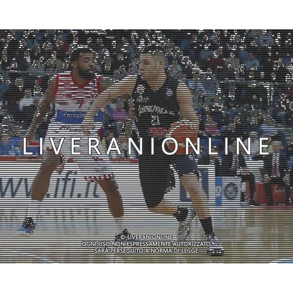 Lega Basket serie A, 10» giornata di ritorno, Consultinvest Pesaro vs Pasta Reggia Caserta 26/03/2016 nella foto: GIURI MARCO, LACEY TREVOR, ©CLAUDIO ZAMAGNI/AGENZIA ALDO LIVERANI S.A.S.