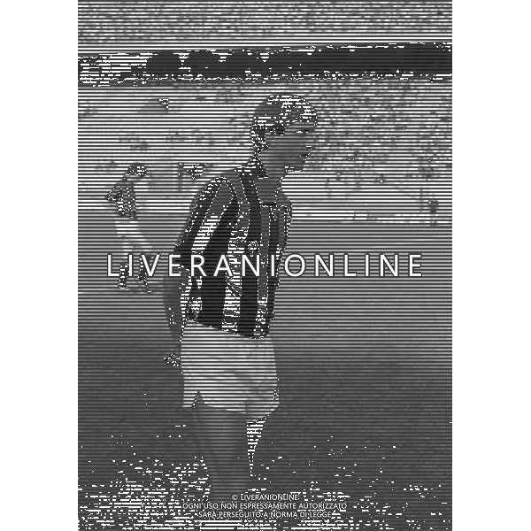 Hendrik Johannes Cruijff, detto Johan Cruyff, calciatore e allenatore di calcio olandese e dirigente sportivo - Retrospettiva nella foto con la maglia del Milan nella gara amichevole del 16.06.1981 a San Siro - Milan vs Feyenoord 0-0 (Mundialito per Club) © AGENZIA ALDO LIVERANI SAS - ITALY ONLY