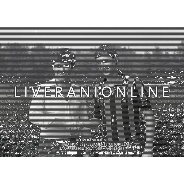 Hendrik Johannes Cruijff, detto Johan Cruyff, calciatore e allenatore di calcio olandese e dirigente sportivo - Retrospettiva nella foto in maglia del Milan con Gianni Rivera a Milanello nel 1981 ( alla presentazione Mundialito per Club ) © AGENZIA ALDO LIVERANI SAS - ITALY ONLY