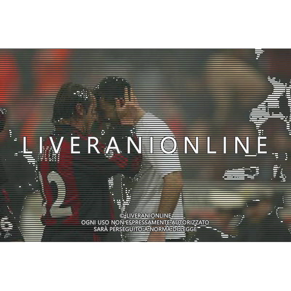 MILAN - JUVENTUS 23/01/2002 COPPA ITALIA NELLA FOTO MORENO FESTEGGIATO DA BROCCHI DOPO IL GOL FOTO ALDO LIVERANI
