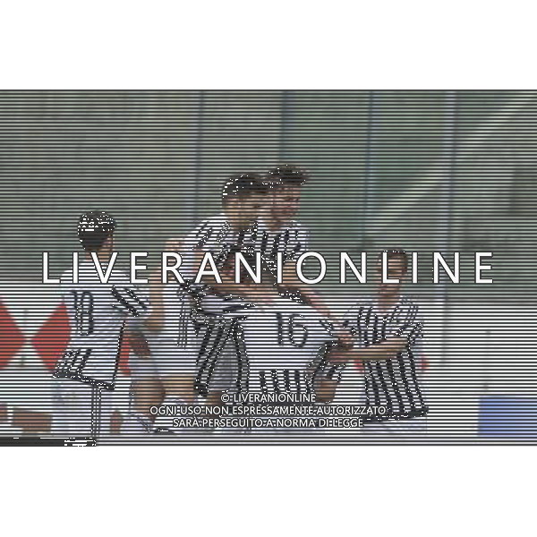 68 Torneo di Viareggio Finale Viareggio - 30.03.2016 - Stadio dei Pini - Juventus vs Palermo - nella foto: esultanza Juventus dopo il gol di Vadala\' /Ph. Corradetti - Ag. Aldo Liverani Sas © / AGENZIA ALDO LIVERANI SAS