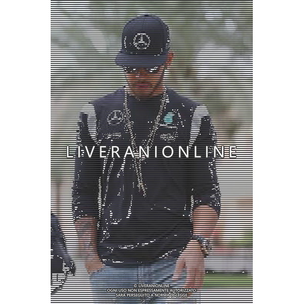 Lewis Hamilton (GBR) Mercedes AMG F1. 31.03.2016. Formula 1 World Championship, Rd 2, Bahrain Grand Prix, Sakhir, Bahrain, Preparation Day. / AGENZIA ALDO LIVERANI SAS - ITALY ONLY EDITORIAL USE ONLY