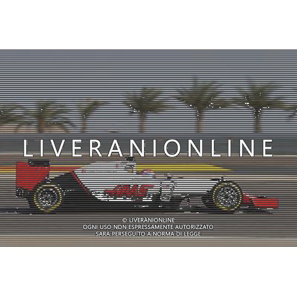 Romain Grosjean (FRA) Haas F1 Team VF-16. 02.04.2016. Formula 1 World Championship, Rd 2, Bahrain Grand Prix, Sakhir, Bahrain, Qualifying Day. AG ALDO LIVERANI SAS ONLY ITALY