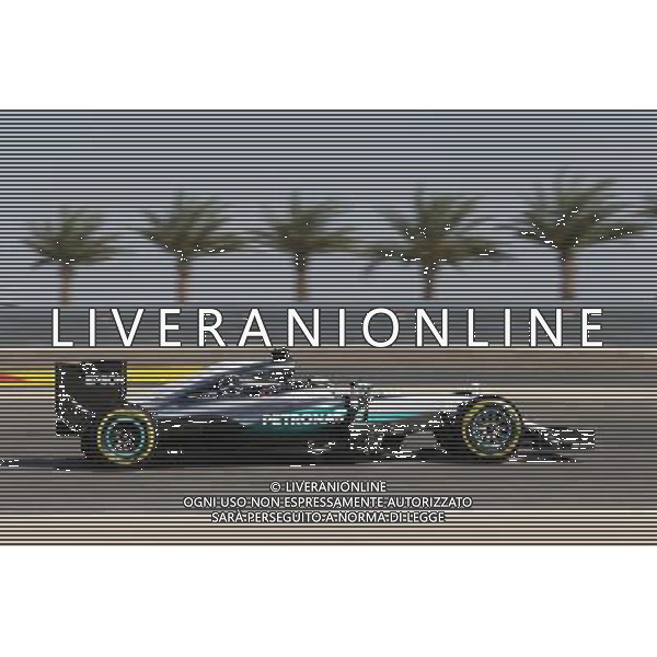 Lewis Hamilton (GBR) Mercedes AMG F1 W07 Hybrid. 02.04.2016. Formula 1 World Championship, Rd 2, Bahrain Grand Prix, Sakhir, Bahrain, Qualifying Day. AG ALDO LIVERANI SAS ONLY ITALY