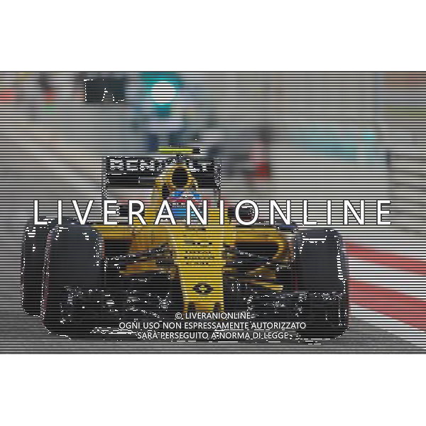 Jolyon Palmer (GBR) Renault Sport F1 Team RS16. 02.04.2016. Formula 1 World Championship, Rd 2, Bahrain Grand Prix, Sakhir, Bahrain, Qualifying Day. AG ALDO LIVERANI SAS ONLY ITALY