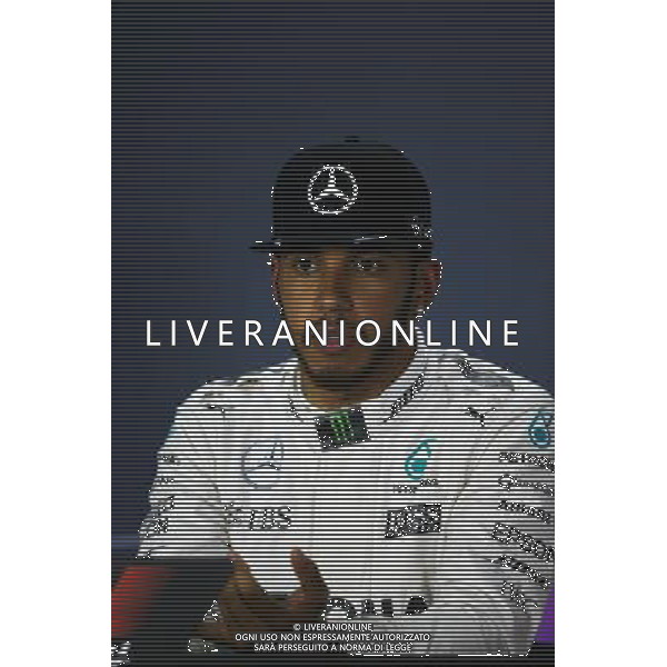 Lewis Hamilton (GBR) Mercedes AMG F1 in the FIA Press Conference. 02.04.2016. Formula 1 World Championship, Rd 2, Bahrain Grand Prix, Sakhir, Bahrain, Qualifying Day. AG ALDO LIVERANI SAS ONLY ITALY