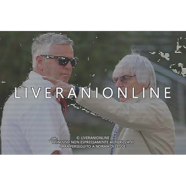 (L to R): Derek Warwick (GBR) FIA Steward with Bernie Ecclestone (GBR). 03.04.2016. Formula 1 World Championship, Rd 2, Bahrain Grand Prix, Sakhir, Bahrain, Race Day. AG ALDO LIVERANI SAS ONLY ITALY