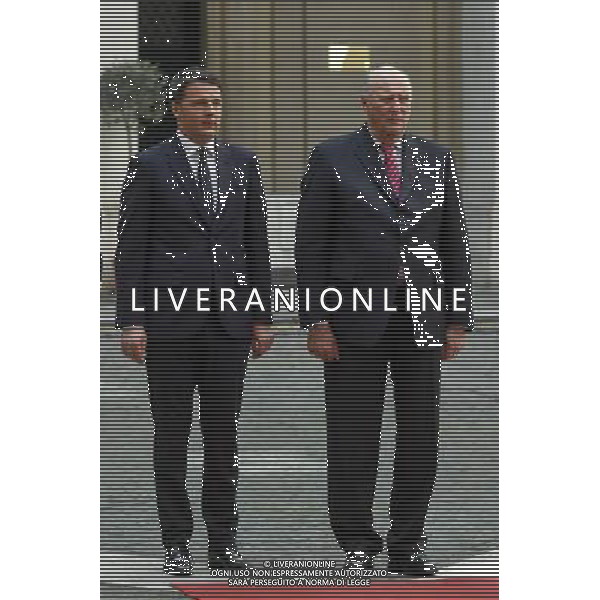 Il Presidente del Consiglio dei Ministri Matteo Renzi incontra i reali di Norvegia re Harald V e la regina Sonja - Roma - 06.04.2016 - Palazzo Chigi - nella foto: Matteo Renzi e re Harald V / Ph. Corradetti - Ag. Aldo Liverani Sas / AGENZIA ALDO LIVERANI SAS