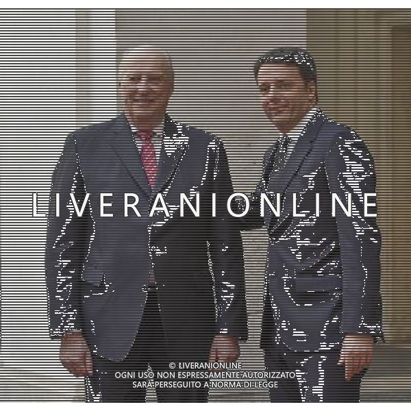 Il Presidente del Consiglio dei Ministri Matteo Renzi incontra i reali di Norvegia re Harald V e la regina Sonja - Roma - 06.04.2016 - Palazzo Chigi - nella foto: Matteo Renzi e re Harald V / Ph. Corradetti - Ag. Aldo Liverani Sas / AGENZIA ALDO LIVERANI SAS