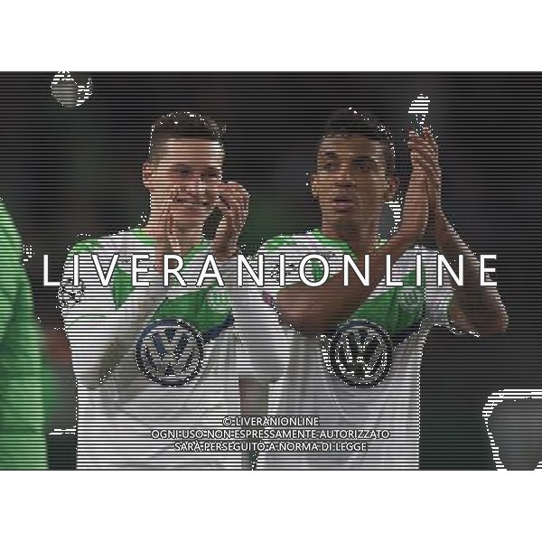 firo Fu§ball, Fussball, 06.04.2016 Uefa Champions League, CL Saison 2015/2016 Viertelfinale, Hinspiel VfL Wolfsburg - Real Madrid CF 2:0 VfL Julian Draxler, Gestik, Geste, Jubel, Schlussjubel, VfL Luiz Gustavo $worldrights Es gelten unsere AGB, einsehbar auf www.firosportphoto.de copyright by firo sportphoto: Coesfelder Str.207 48249 DŸlmen www.firosportphoto.de mail@firosportphoto.de (V o l k s b a n k B o c h u m - W i t t e n ) IBAN DE68 4306 0129 0341 1171 00 Tel:Ê 02594 - 9916004 Fax:Ê02594 - 9916005 AG ALDO LIVERANI SAS ONLY ITALY