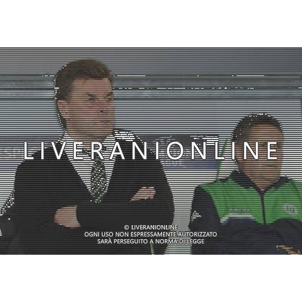 firo Fu§ball, Fussball, 06.04.2016 Uefa Champions League, CL Saison 2015/2016 Viertelfinale, Hinspiel VfL Wolfsburg - Real Madrid CF 2:0 VfL Trainer Dieter Hecking, Ton Lokhoff $worldrights Es gelten unsere AGB, einsehbar auf www.firosportphoto.de copyright by firo sportphoto: Coesfelder Str.207 48249 DŸlmen www.firosportphoto.de mail@firosportphoto.de (V o l k s b a n k B o c h u m - W i t t e n ) IBAN DE68 4306 0129 0341 1171 00 Tel:Ê 02594 - 9916004 Fax:Ê02594 - 9916005 AG ALDO LIVERANI SAS ONLY ITALY