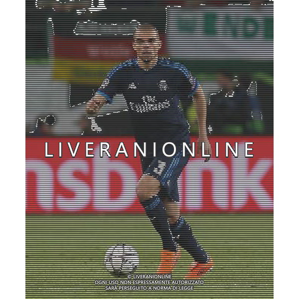 firo Fu§ball, Fussball, 06.04.2016 Uefa Champions League, CL Saison 2015/2016 Viertelfinale, Hinspiel VfL Wolfsburg - Real Madrid CF 2:0 Real Pepe, Einzelaktion $worldrights Es gelten unsere AGB, einsehbar auf www.firosportphoto.de copyright by firo sportphoto: Coesfelder Str.207 48249 DŸlmen www.firosportphoto.de mail@firosportphoto.de (V o l k s b a n k B o c h u m - W i t t e n ) IBAN DE68 4306 0129 0341 1171 00 Tel:Ê 02594 - 9916004 Fax:Ê02594 - 9916005 AG ALDO LIVERANI SAS ONLY ITALY
