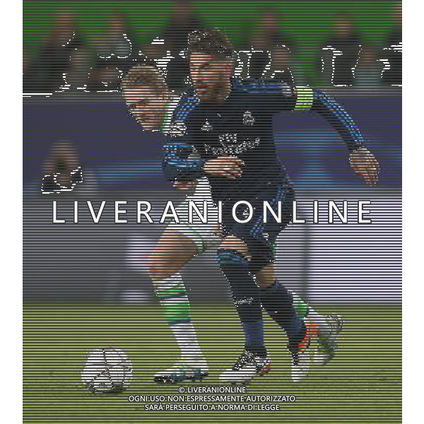 firo Fu§ball, Fussball, 06.04.2016 Uefa Champions League, CL Saison 2015/2016 Viertelfinale, Hinspiel VfL Wolfsburg - Real Madrid CF 2:0 Zweikampf Duell, Real Sergio Ramos, VfL AndrŽ SchŸrrle Andre Schuerrle $worldrights Es gelten unsere AGB, einsehbar auf www.firosportphoto.de copyright by firo sportphoto: Coesfelder Str.207 48249 DŸlmen www.firosportphoto.de mail@firosportphoto.de (V o l k s b a n k B o c h u m - W i t t e n ) IBAN DE68 4306 0129 0341 1171 00 Tel:Ê 02594 - 9916004 Fax:Ê02594 - 9916005 AG ALDO LIVERANI SAS ONLY ITALY