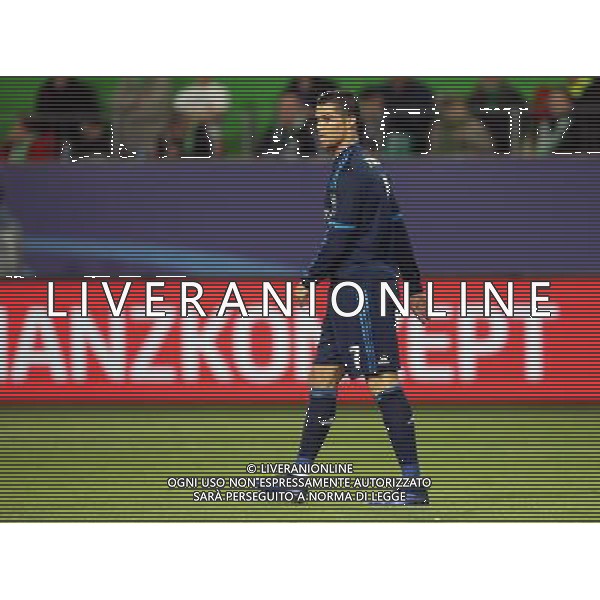 firo Fu§ball, Fussball, 06.04.2016 Uefa Champions League, CL Saison 2015/2016 Viertelfinale, Hinspiel VfL Wolfsburg - Real Madrid CF 2:0 Real Cristiano Ronaldo, ganze figur, ganzer Kšrper, Koerper $worldrights Es gelten unsere AGB, einsehbar auf www.firosportphoto.de copyright by firo sportphoto: Coesfelder Str.207 48249 DŸlmen www.firosportphoto.de mail@firosportphoto.de (V o l k s b a n k B o c h u m - W i t t e n ) IBAN DE68 4306 0129 0341 1171 00 Tel:Ê 02594 - 9916004 Fax:Ê02594 - 9916005 AG ALDO LIVERANI SAS ONLY ITALY