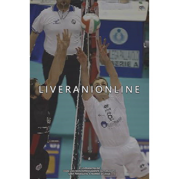 final four di volley serie A forli 26/02/2005 partita: Sysley - Padova nella foto: Meoni ph rosa/agenzia aldo liverani