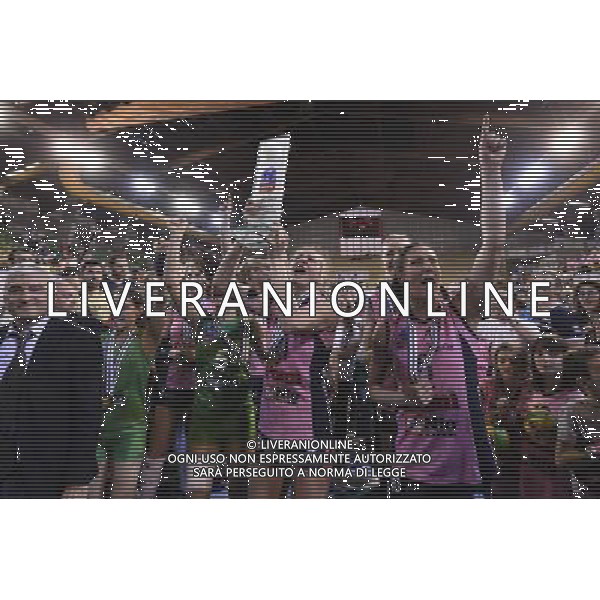 esultanza Casalmaggiore ,final four volley montichiari Vakifbank Istanbul - Pomi\' Casalmaggiore finale primo secondo posto ,Brescia 10 aprile 2016. AG ALDO LIVERANI SAS