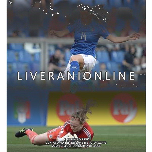 Qualificazioni ai Campionati Europei di Calcio Femminle UEFA Olanda 2017 Gruppo 6 Reggio Emilia - 12.04.2016 Italia-Irlanda del Nord Nella Foto:guagni alia anticipata da burns jacqueline /Ph.Vitez-Ag. Aldo Liverani